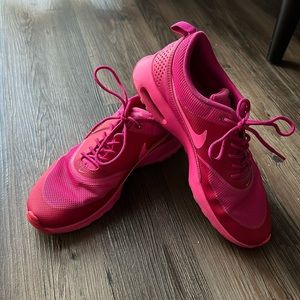 NIKE | AIR MAX THEA LOW | POWER PINK